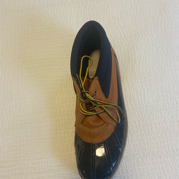 Land’s End Kids Duck Boots - Picture 5 of 6